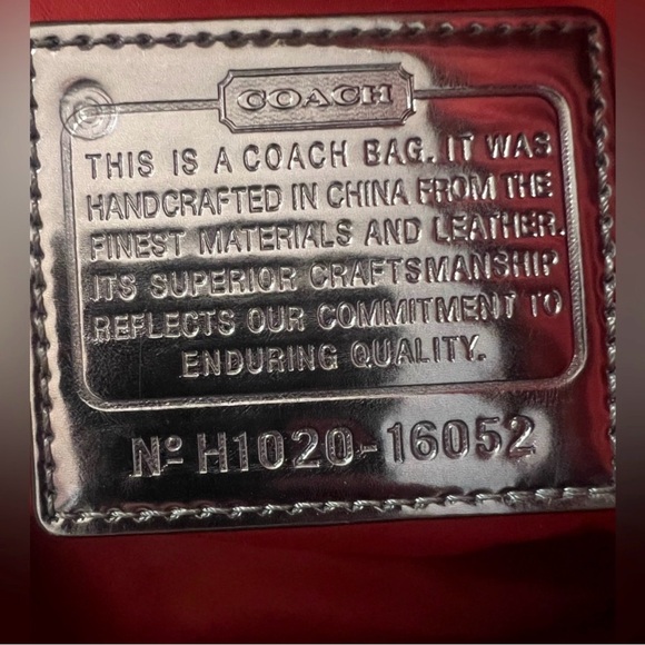 Coach Poppy Glam Tote With Graffiti Print - Picture 15 of 16